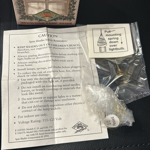 Two Vintage Spin Shades Revolving Lamp Shade Angels Christmas - Picture 6 of 13